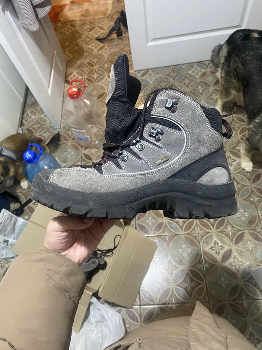 Черевики трекінгові 41 розмір everest