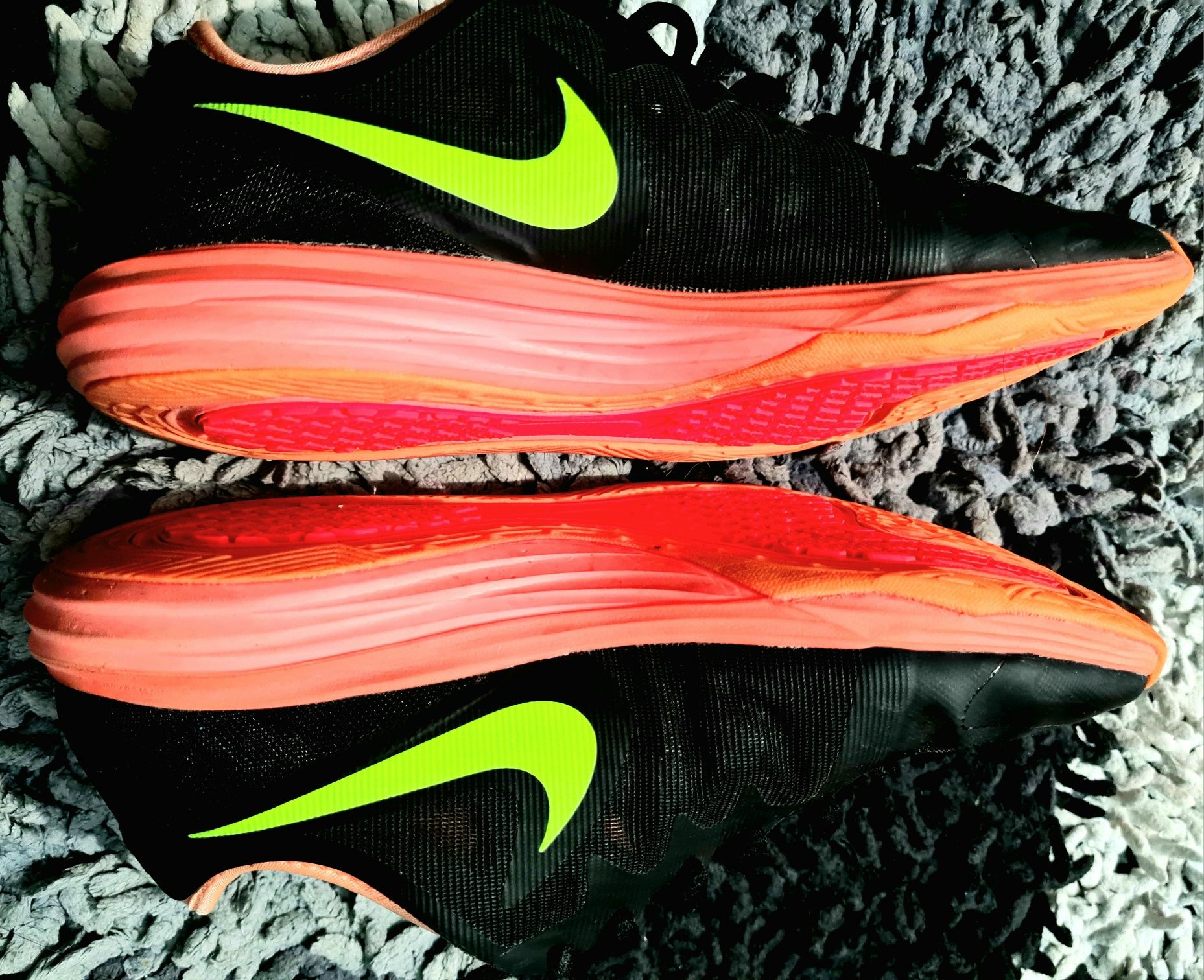 Летние кроссовки Nike 22,5 см