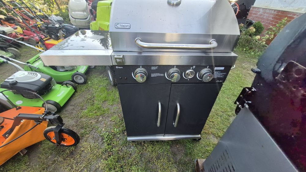 Grill gazowy czteropalnikowy