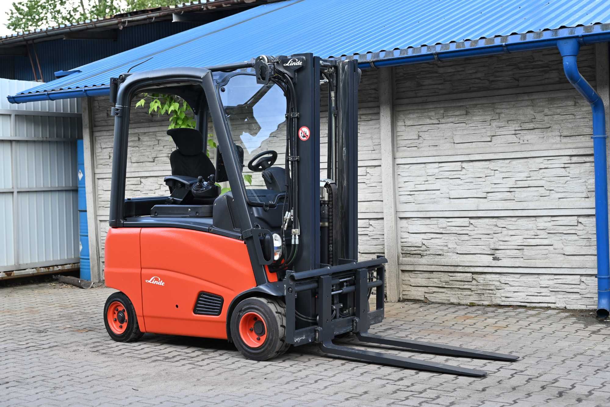 Wózek widłowy Linde E20 PH-02 Triplex Bateria 2023 rok 2735mth FHP 389