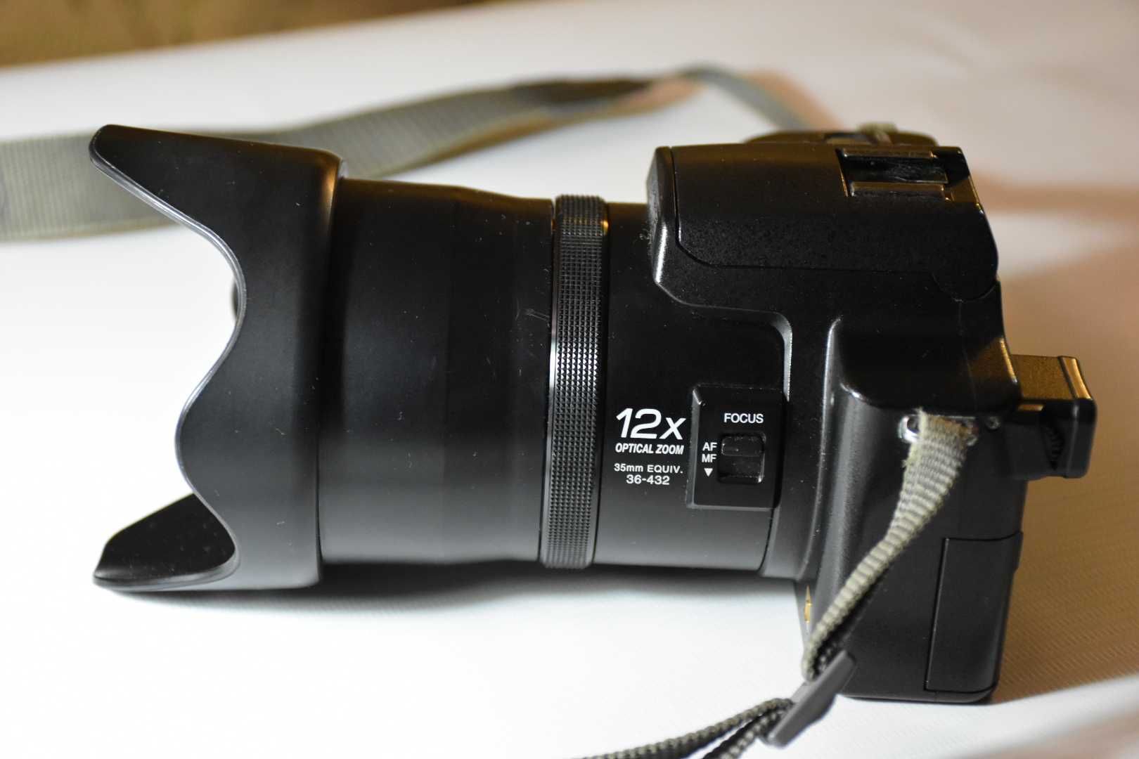 Продам фотоаппарат Panasonic DMC-FZ20 рабочий