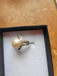 Pierścionek srebrny 925 z perłą apart