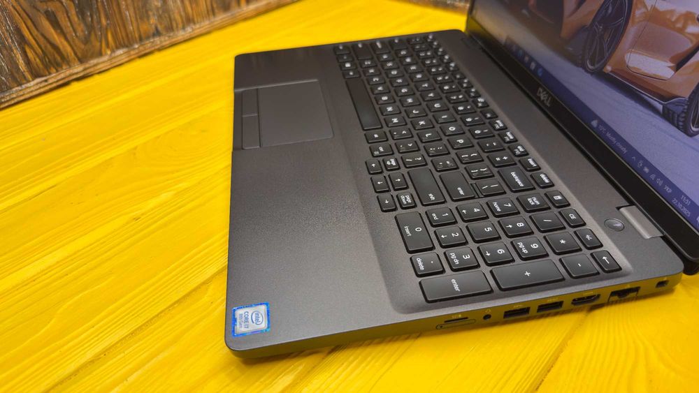 РОЗПРОДАЖ! Офісний Ноутбук Dell Latitude 5500 /Core i7-8665u/SSD 256GB