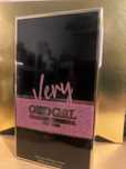 Very Good Girl Glam Carolina Herrera