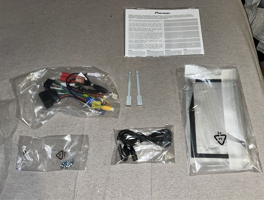 Radio Pioneer DMH-A240BT