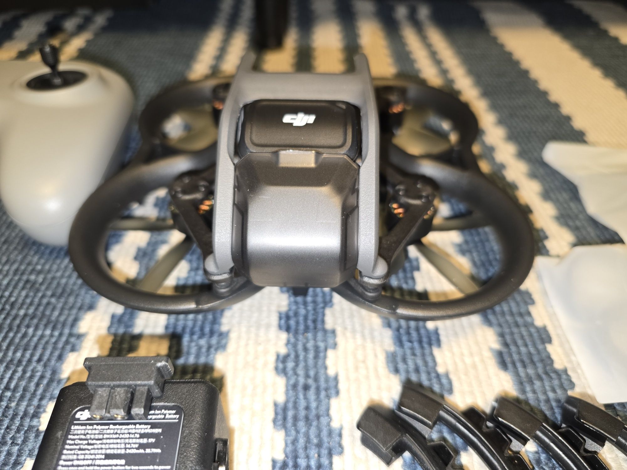 Dron Fpv DJI Avata + goggles integra + remote controller 2