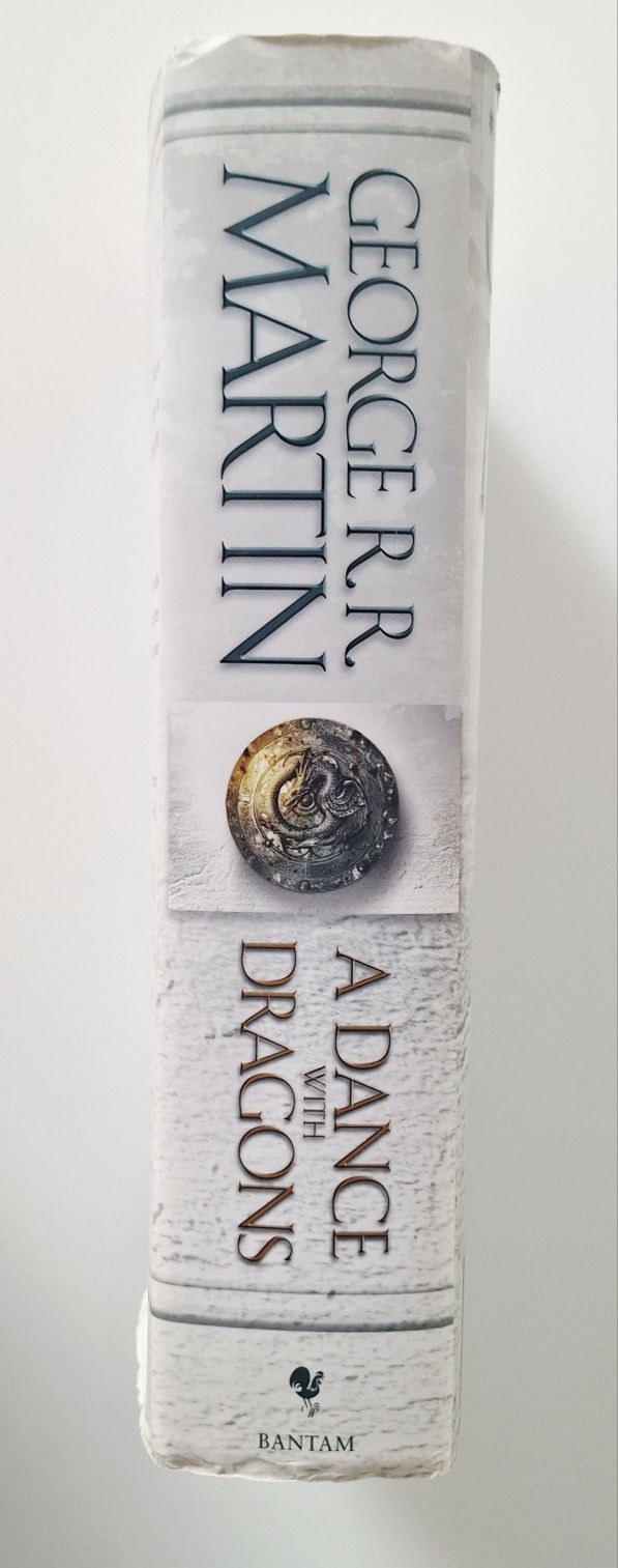 A Dance with Dragons (A Song of Ice and Fire #5) - George R. R. Martin