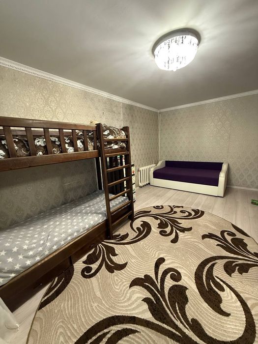 Продаж квартири в Узині центр