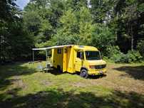 Mercedes-Benz Vario 818D  kamper z windą, automat, klimatyzacja, tempomat, faktura VAT