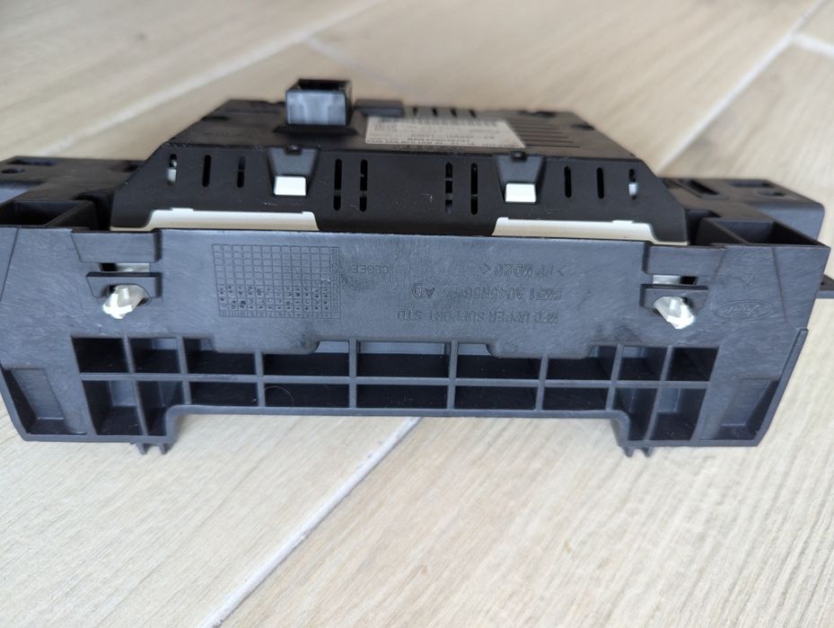 Ford Focus 2 центральна консоль магнітола