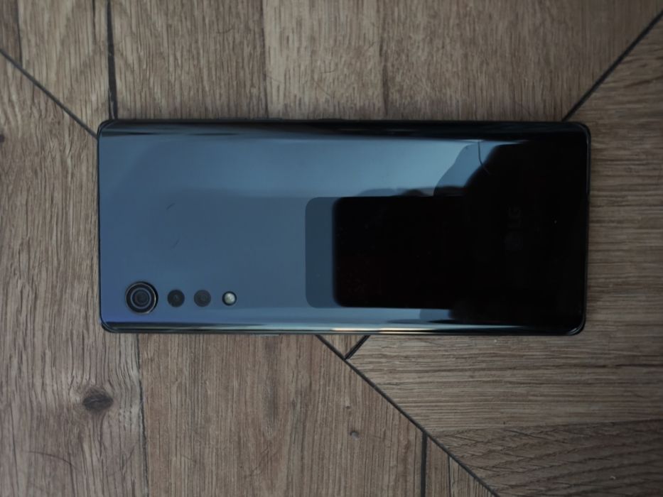 Telefon LG Velvet