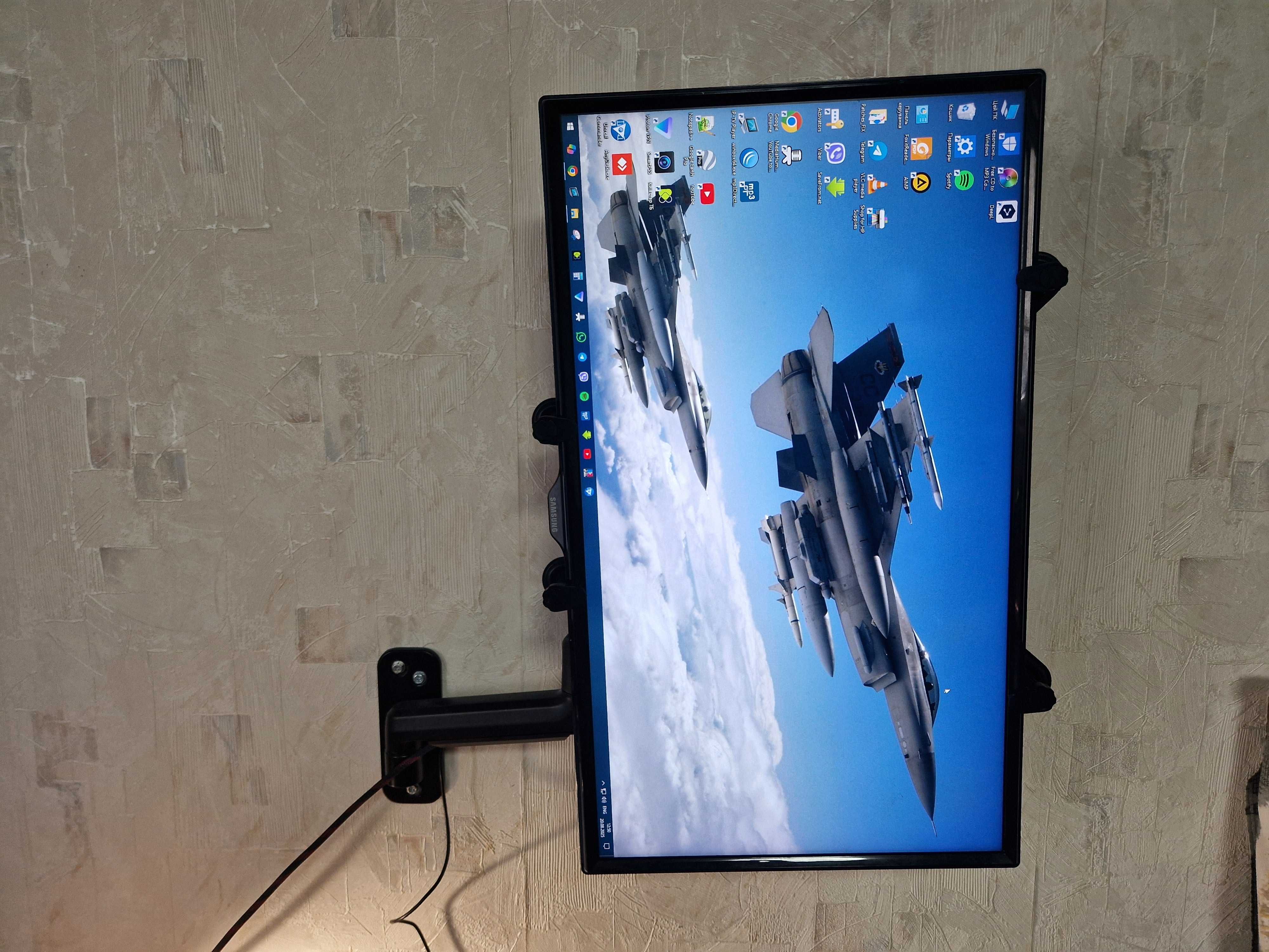 Газовий кронштейн для кріплення монітора (LED-телевізора) на стіну.