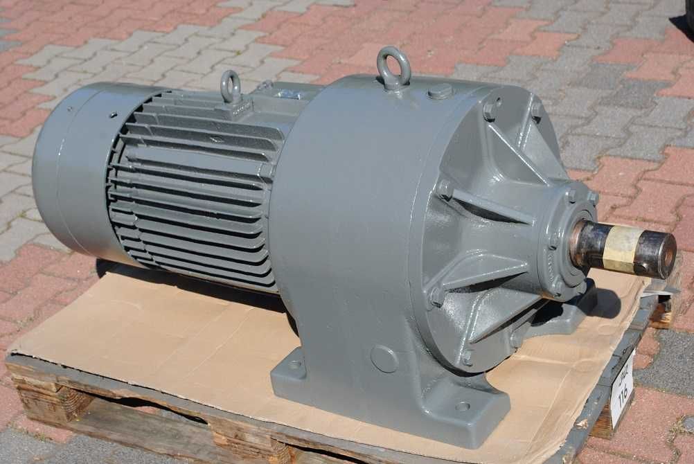 Motoreduktor 30kw. 116obr./min.