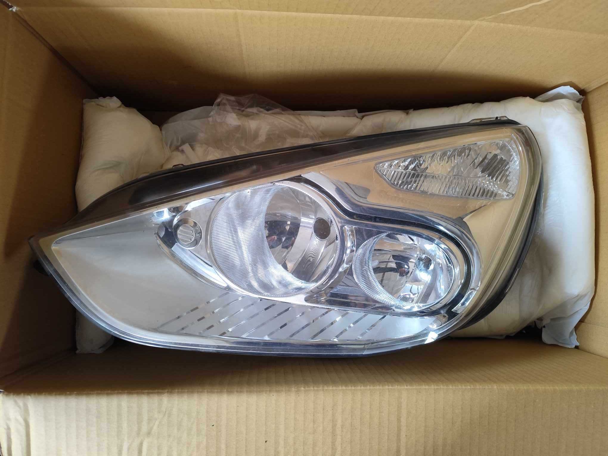 Ford Smax lampy przednie europejskie