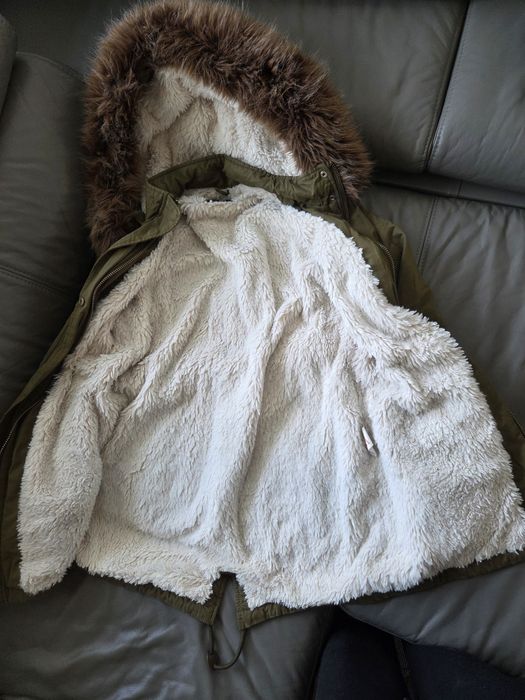 Kurtka parka zimowa jesienna z futerkiem taliowana ocieplana