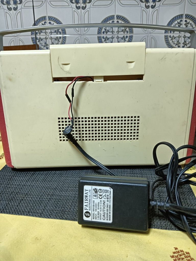 Radio Philips antigo