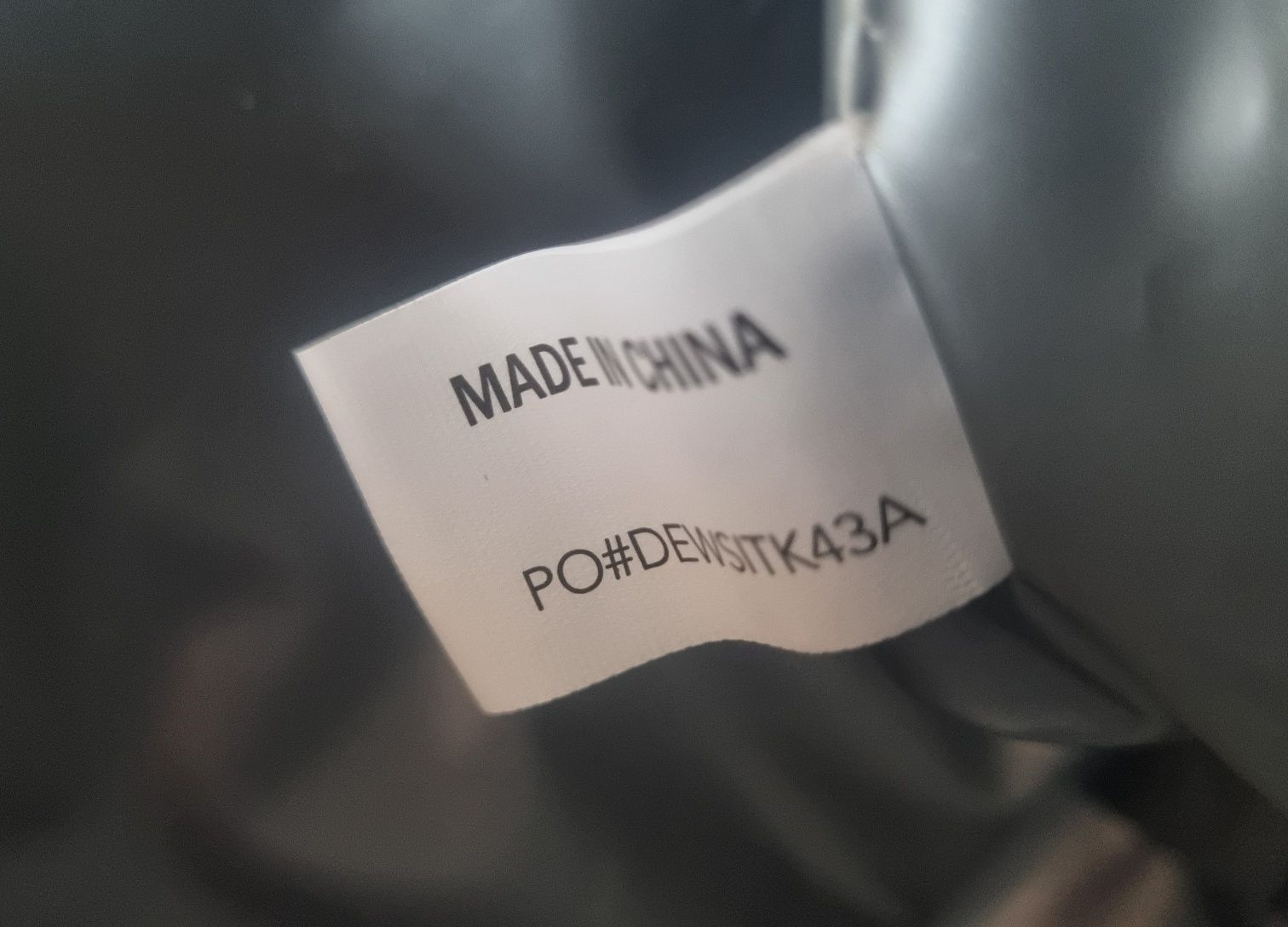 Torebka lunch box kosmetyczka  DKNY