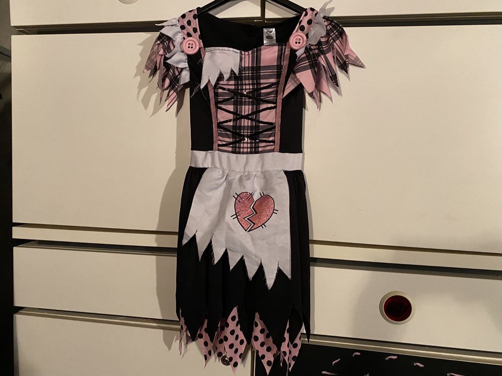 Sukienka upiorna uczennica pokojówka monster high halloween kucharka