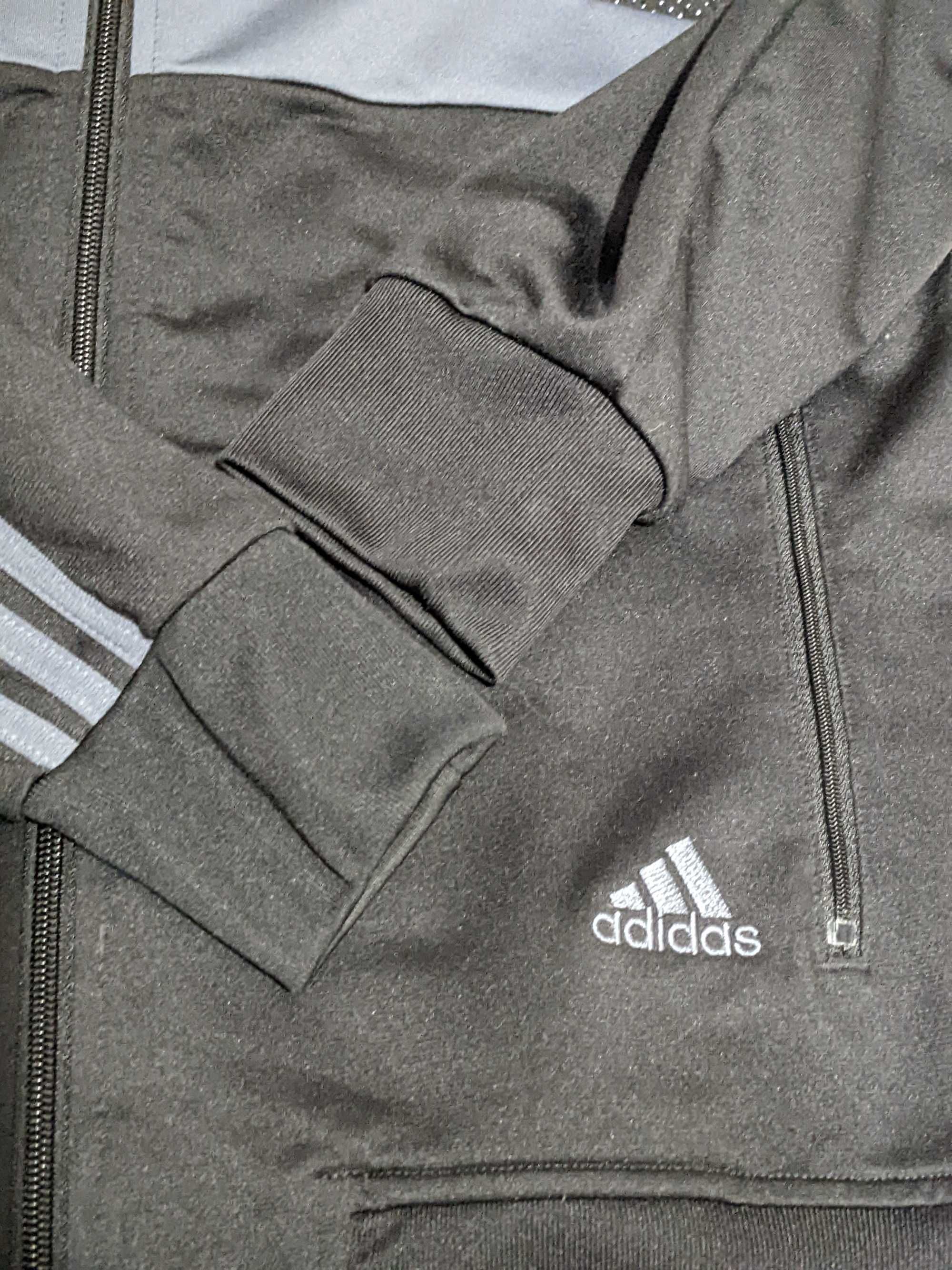 Спортивная кофта  "Adidas", оригинал.