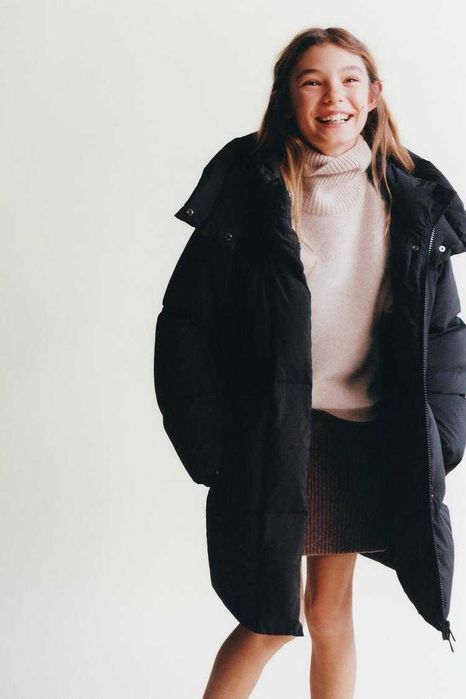ZARA.Пуховик дівчатам