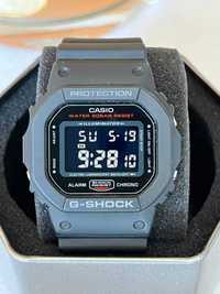 Casio G-Shock DW-5600HR-1ER jak nowy, komplet dok.