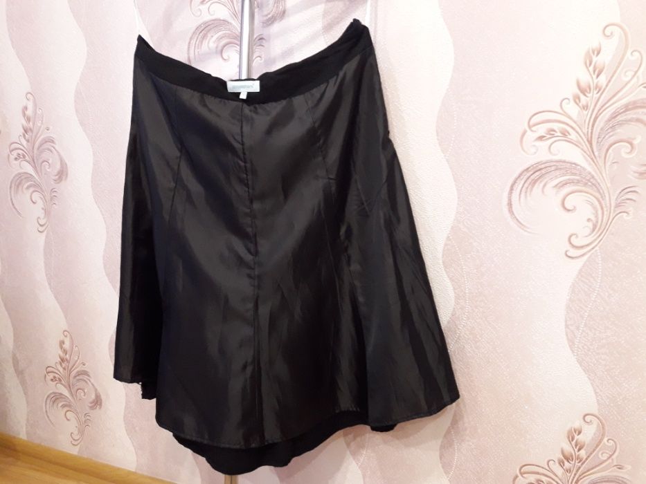 Юбка трапеция с цветами.