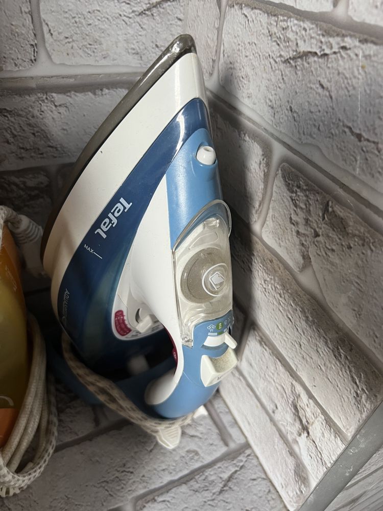 Утюг Tefal AQUASPEED 5350 с подошвой AUTOCLEAN CATALYS