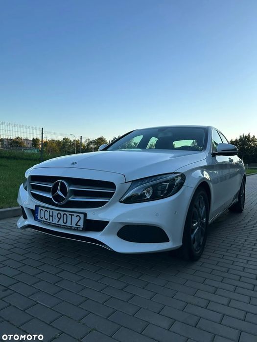 Mercedes Benz klasy C (W205) wzorowy stan
