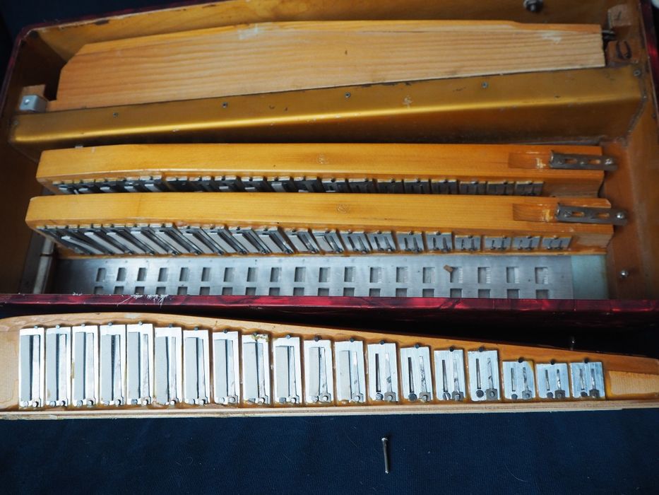 Akordeon guzikowy bajan koncert kanałowy