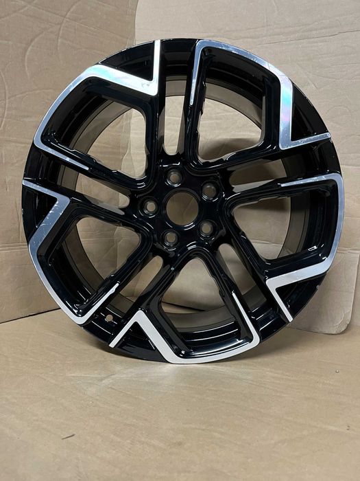 Felga VW York 8Jx19 ET45 2GV601025H / J / N 5x112