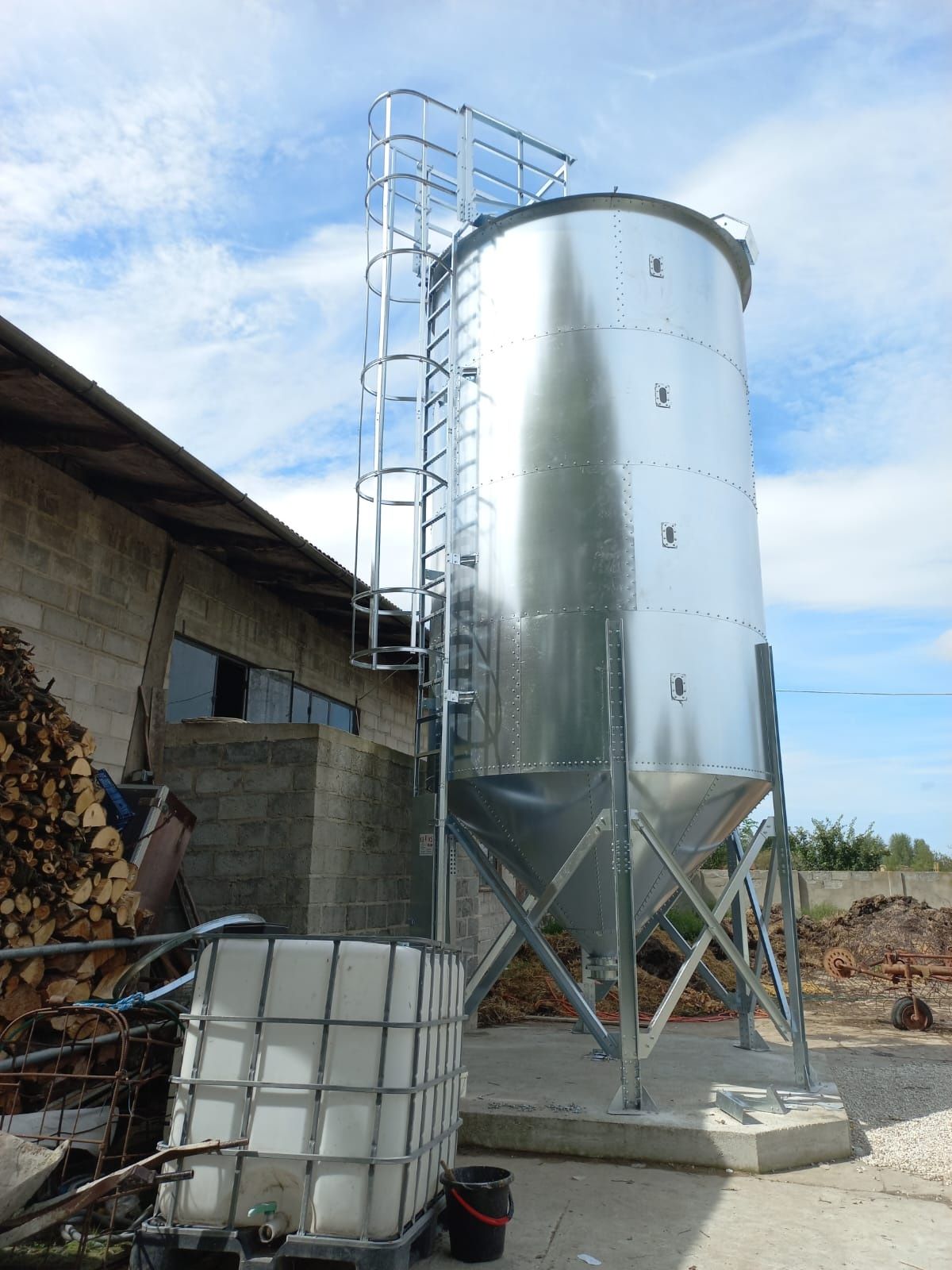 Nowy Silos zbożowy 30t