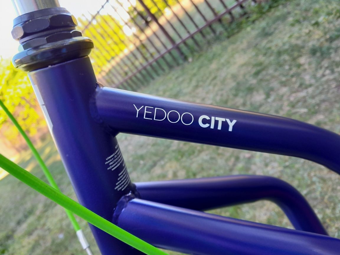 Hulajnoga na pompowanych kołach YEDOO CITY
