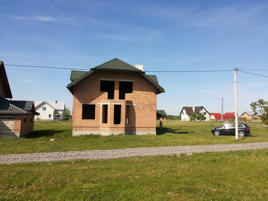 Продаж незакінченного будівництва в м. Городок, Львівська обл.