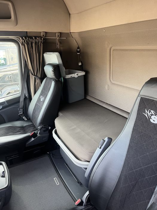 Zestaw Scania R410 firanka mulda Kassbohrer