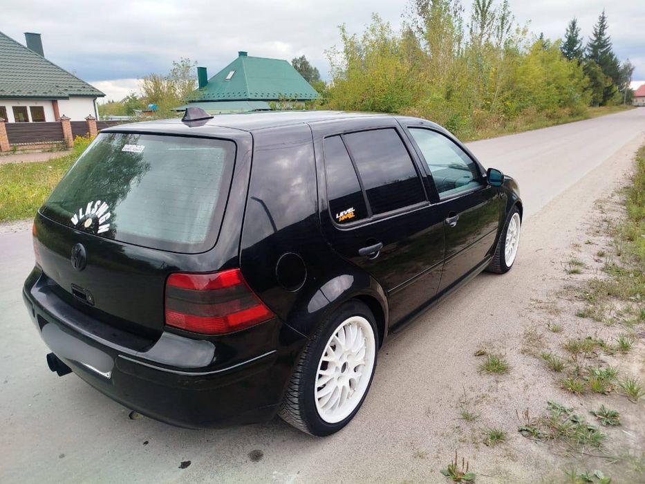 Volkswagen GOLF 4 . 1.9 sport limited