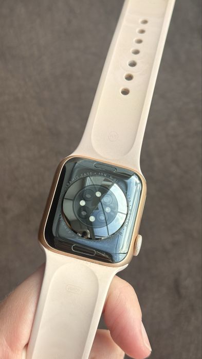 Apple Watch series 6, 40 mm