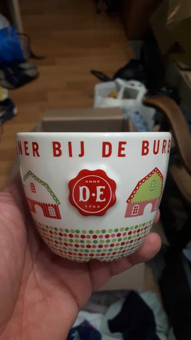 Кофейная кружка с тиснением  (штампом) Douwe Egberts. винтаж