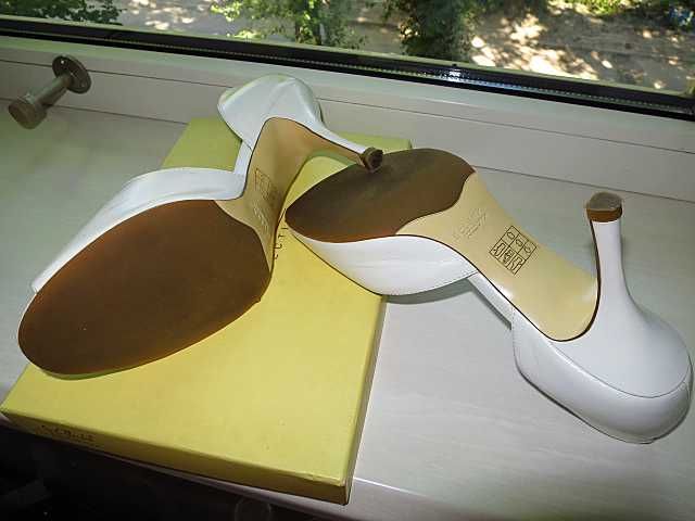 Весільні шкіряні туфлі "Elenka" білі, розмір 39