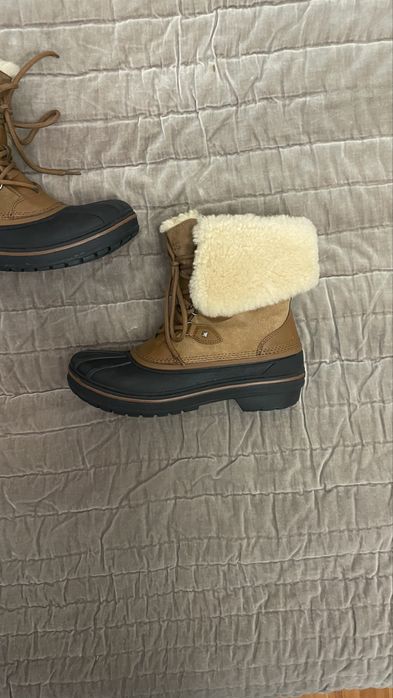 Женские зимние ботинки высокие Crocs  Jibbitz AllCast Il Luxe Boot