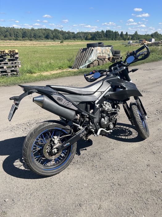 Sprzedam Aprilie sx 125 supermoto 15KM