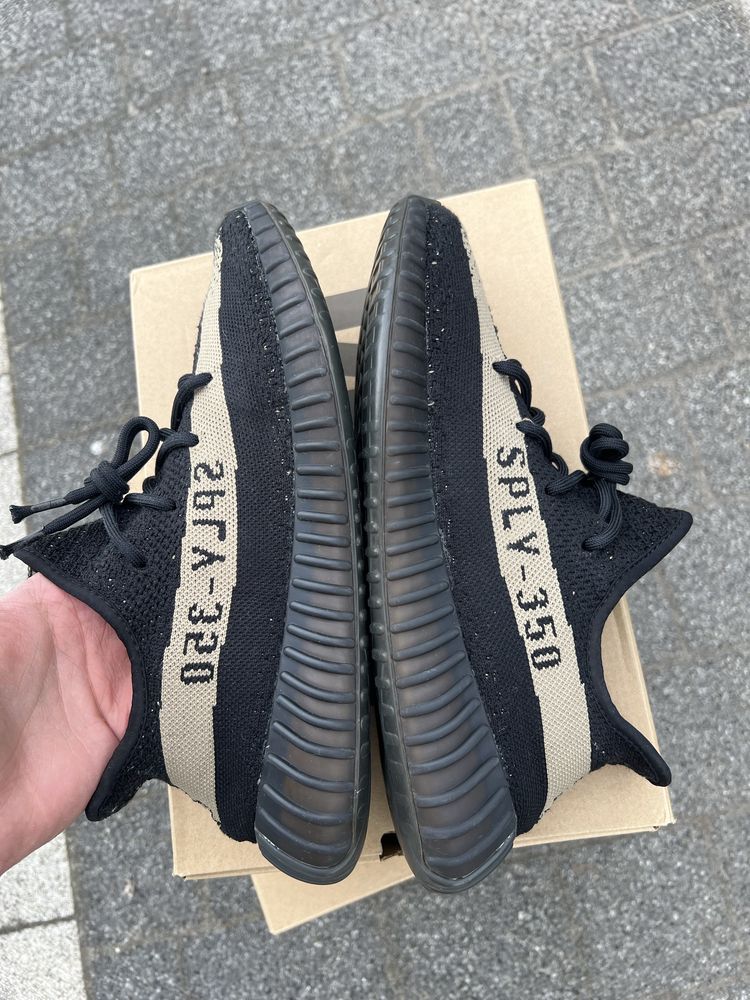 Adidas Yeezy Boost 350 V2 Core Black Green Olive buty niskie 44 2/3
