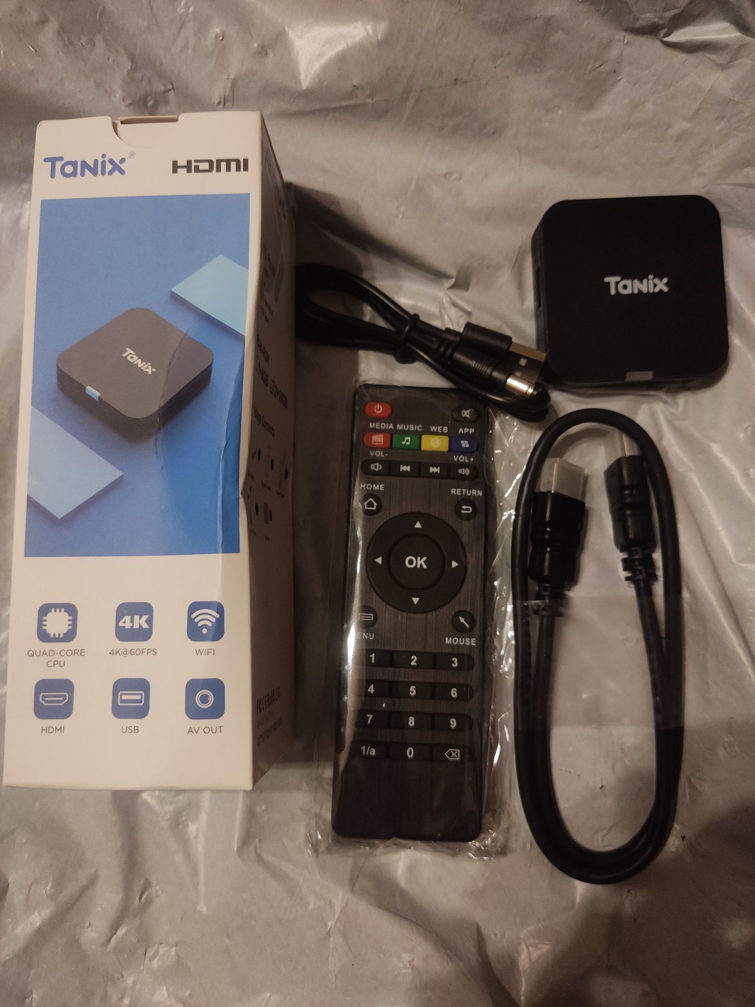 ТВ Бокс Андроїд приставка Android TV box TANIX TX1 2/16gb
