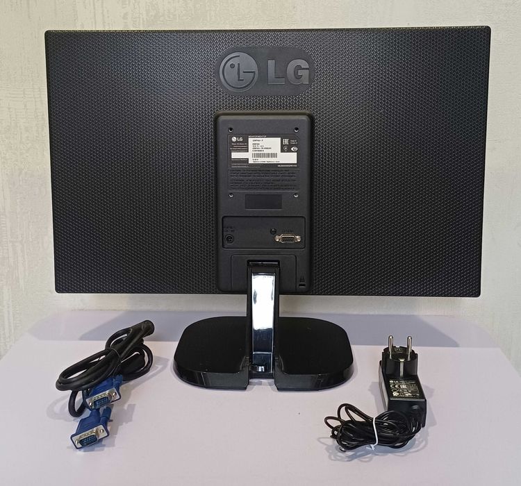 Монитор LG - 21,5" (22MP48A-P)