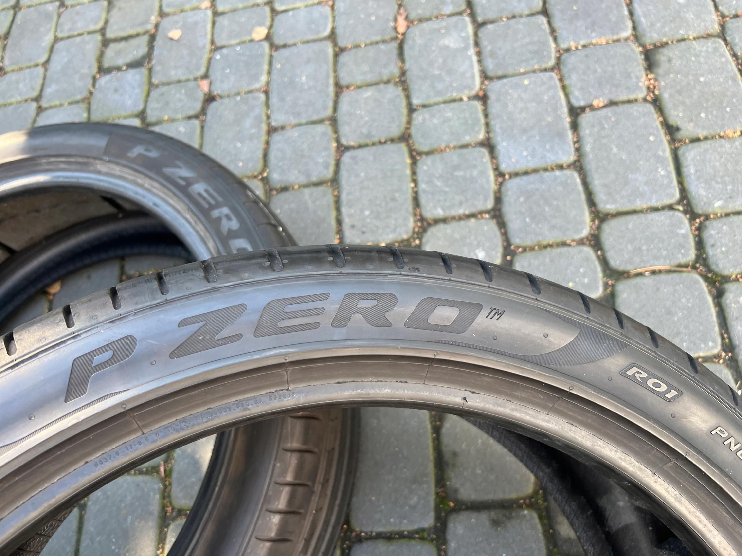 Opony Pirelli PZERO - 255/40/21