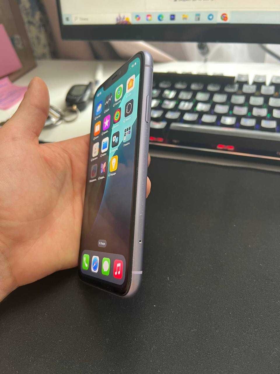 Продам свій Iphone 11 64 ГБ