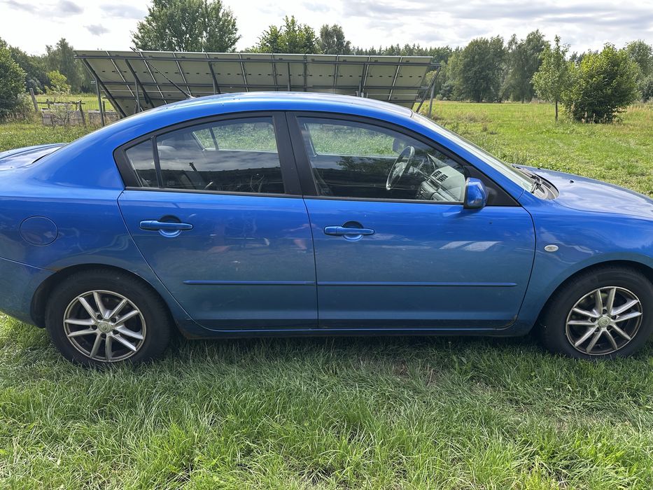 Mazda 3-/ мотор 1.6 бензин/ капот / з Німеччини / фара