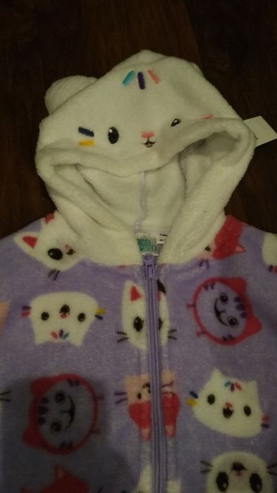 Nowe piżamki na ok. 4 lata kombinezon pluszowy98/104 Koci Domek Gabi