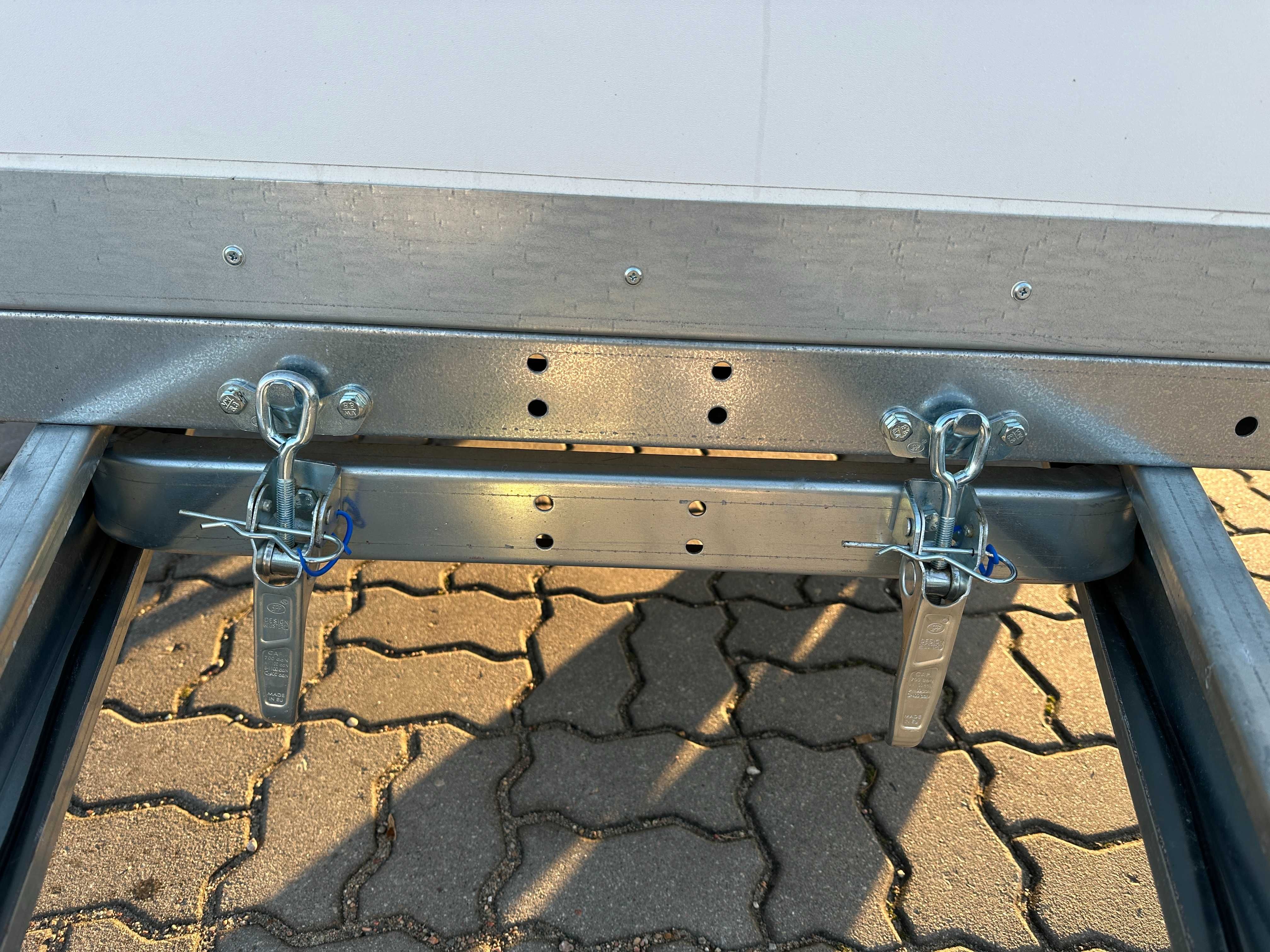 Przyczepa kontener 223x147x150 TEMARED BOX 2315 DMC:750kg + NAJAZDY