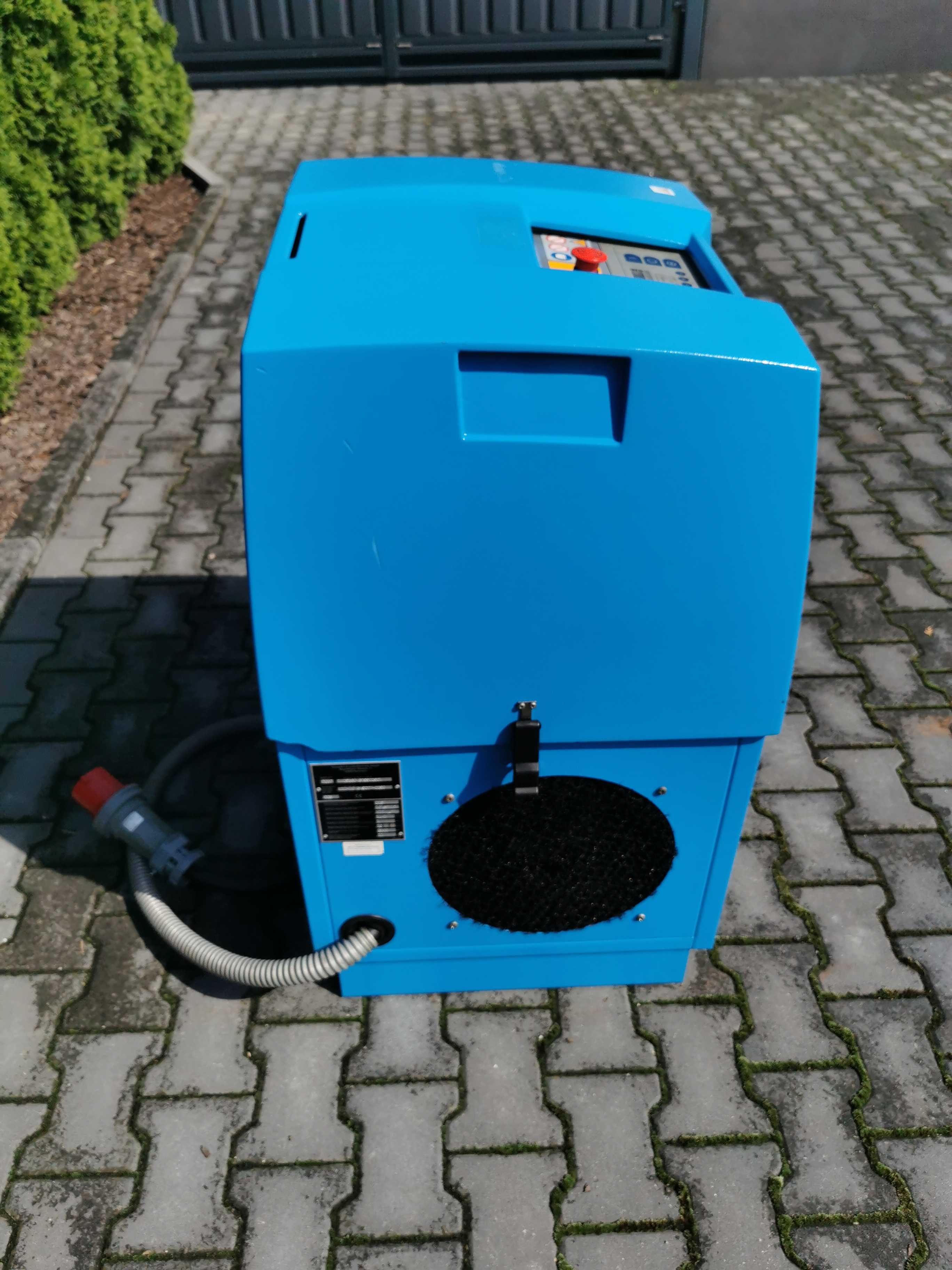 Sprężarka śrubowa COMPAIR L11 kompresor śrubowy  1500l/min   10 BAR