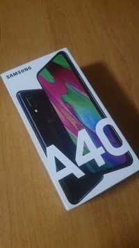 Pudełko od telefonu Samsung A40